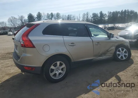 2011 Volvo Xc60 3.2 z USA, uszkodzony, nr VIN YV4940DZ9B2148141